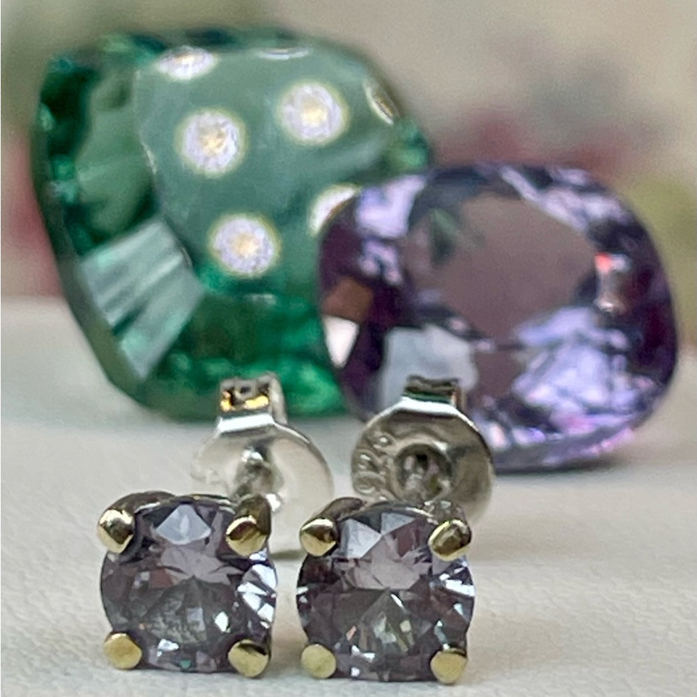 X1DAYLEFT‼️1ct Alexandrite    Silver 925 studs - Picture 5 of 8